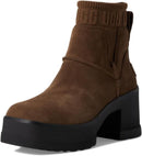 UGG Women's Moxy Chelsea 9