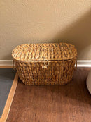 Coeusy Toilet Paper Basket with Lid,Wicker Basket for Bathroom Organizers and Storage,Holds Up to 6 Mega Rolls, Decorative Hand-Woven Rattan Bathroom Decor Accessories,Natural Water Hyacinth — 8