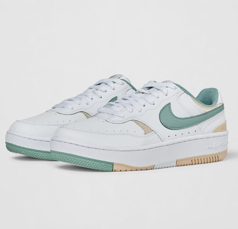 Nike Women's Gamma Force Shoes