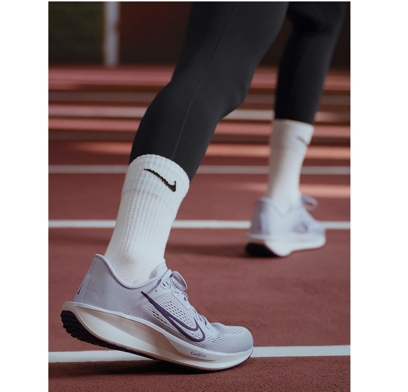 Nike Women's Quest 6 Road Running Shoes