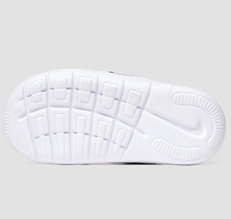 Nike Kids' Flex Runner 4 Running Shoe