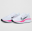 Nike Women's Quest 6 Road Running Shoes