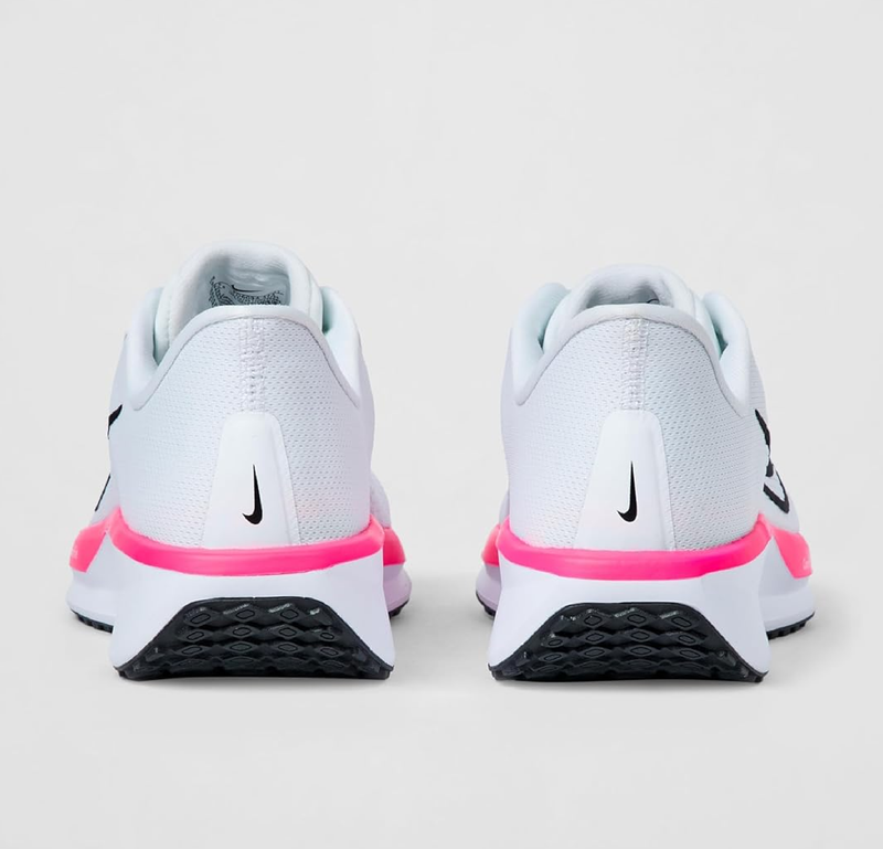 Nike Women's Quest 6 Road Running Shoes