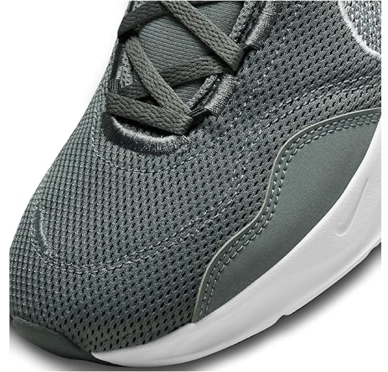 Nike Men's Legend Essential 3 Next Nature Sneakers