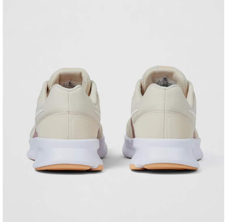 Nike Women's Run Swift 3 Sneaker