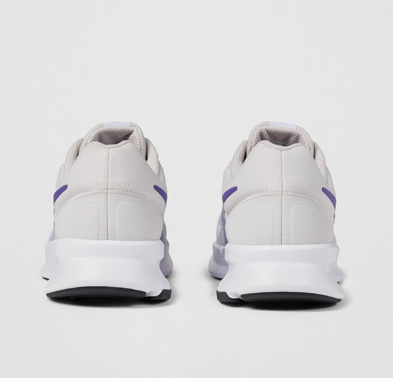 Nike Women's Run Swift 3 Sneaker