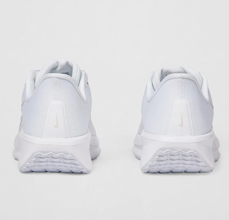 Nike Men's Quest 6 Running Shoes