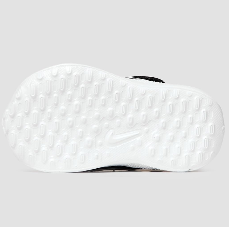 Nike Kids' Revolution 7 Running Shoes