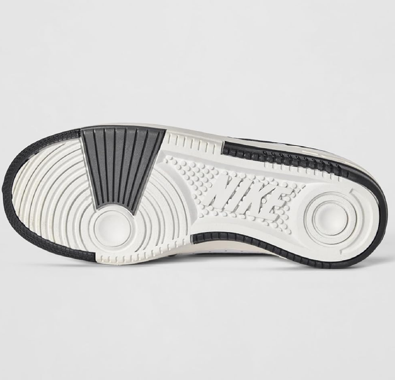 Nike Women's Gamma Force Shoes