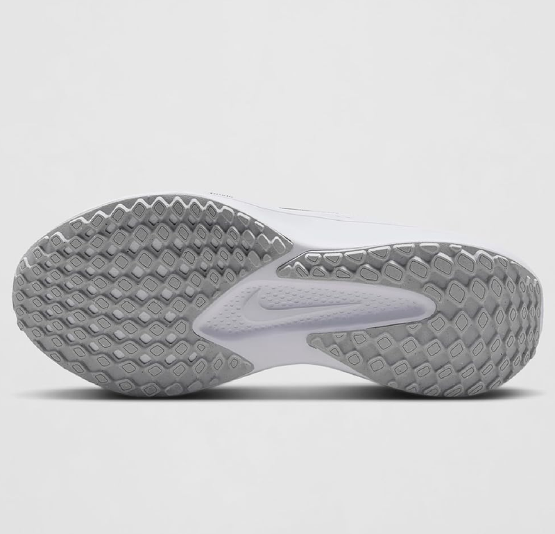 Nike Women's Quest 6 Road Running Shoes