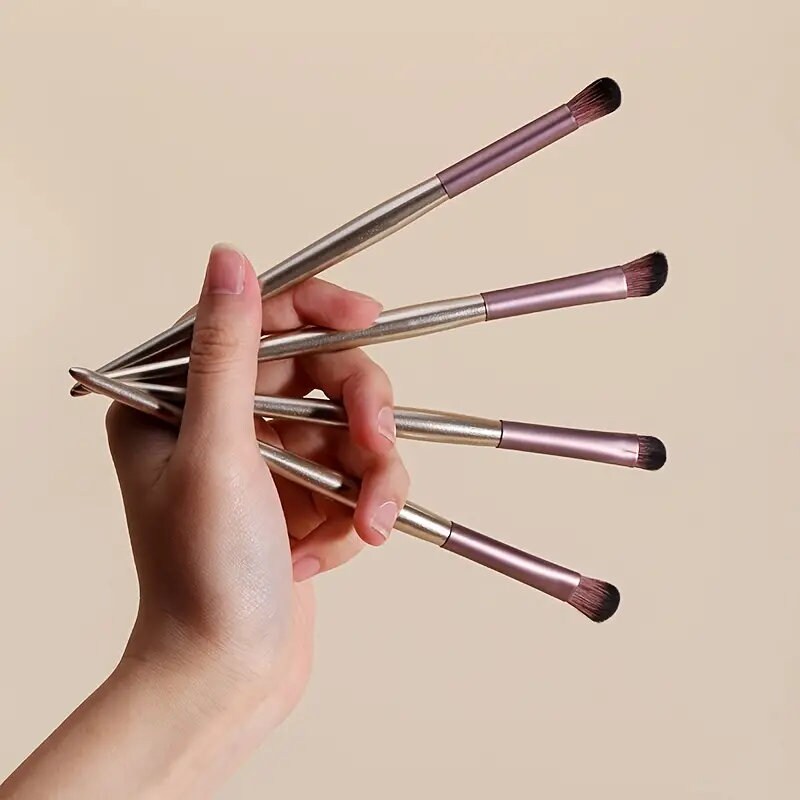 4pcs Makeup Brush Set With Wooden Handle Professional Eye Shadow Makeup Brush Kits Eyeshadow Eyeliner Blending Eyebrow Girls And Women