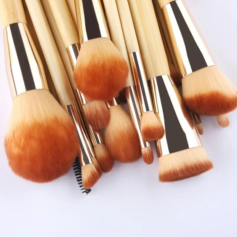 18pcs Beauty Professional Makeup Brushes Set Make Up Brush Tools Kit Foundation Powder Blending Concealer Eye Shadows Blush Cosmetics