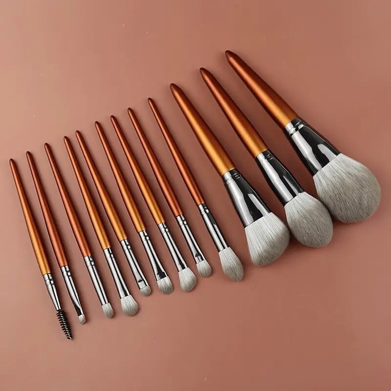 12Pcs Professional Makeup Brushes Set Concealers Foundation Blending Eye Shadow Blush Concealers Makeup Brush Kit