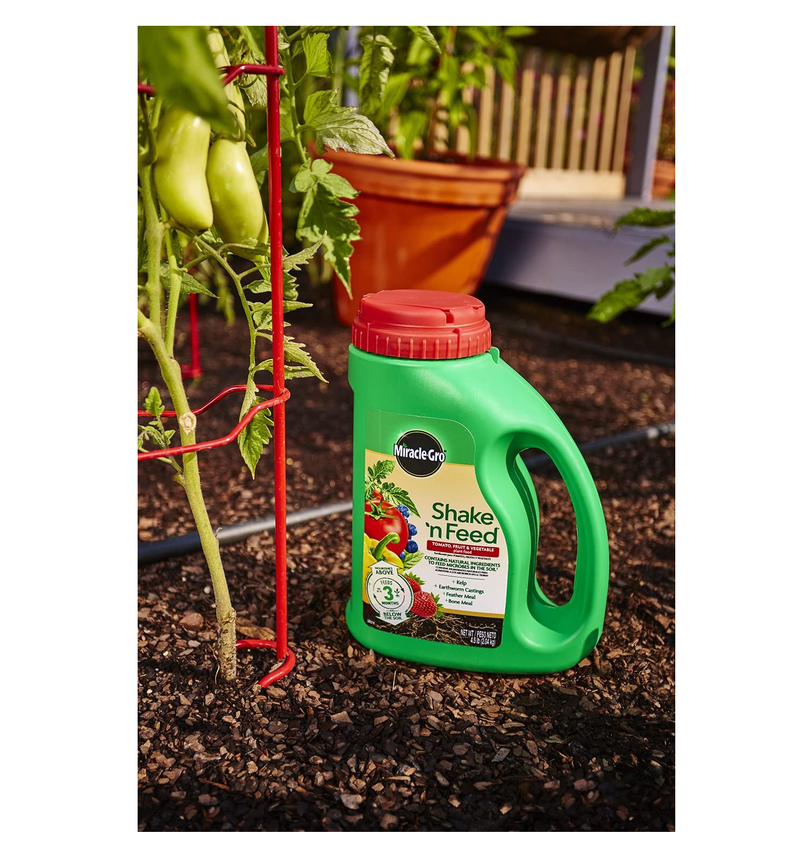 Miracle-Gro Shake 'N Feed Tomato Plant Food